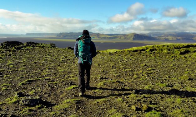 5 Best Mountaineering Backpacks (Buyers Guide) In 2021