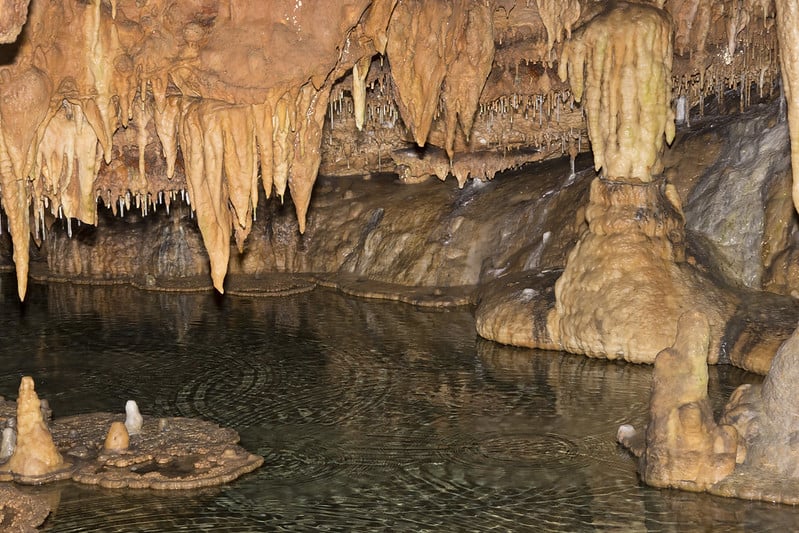 Onondaga Cave